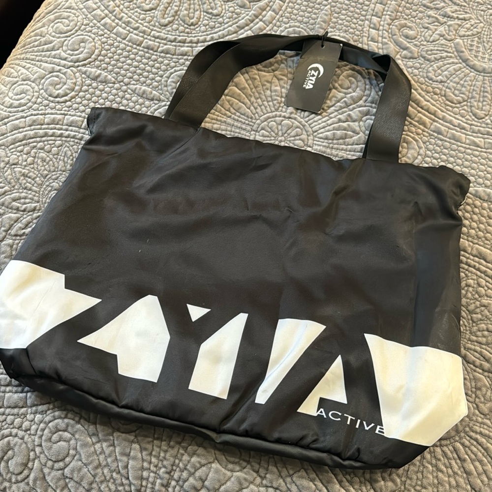 Zyia Active Gym Bag Tote